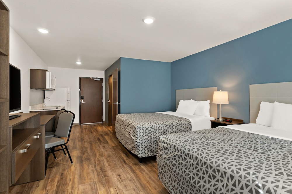 Suite, 2 Queen Beds