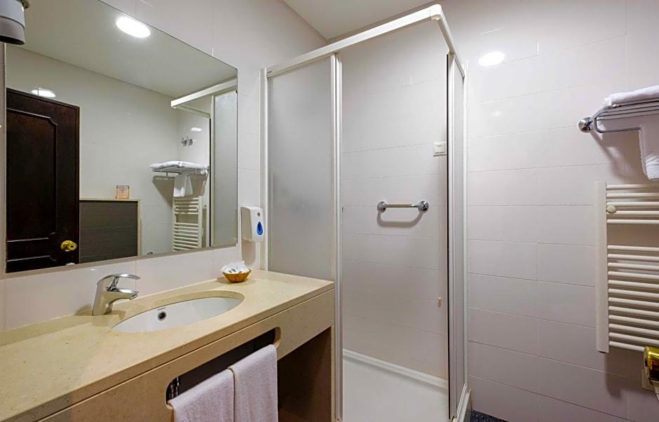 CATOLICA HOTEL 50/51