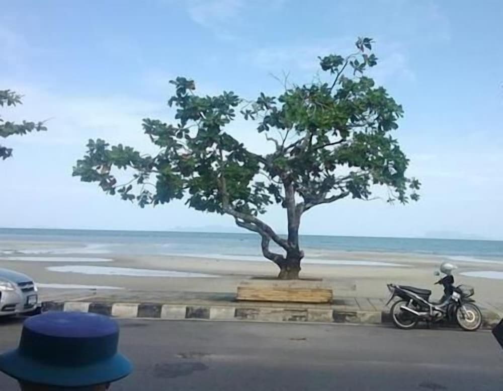 Sri Samui Hotel 24/24