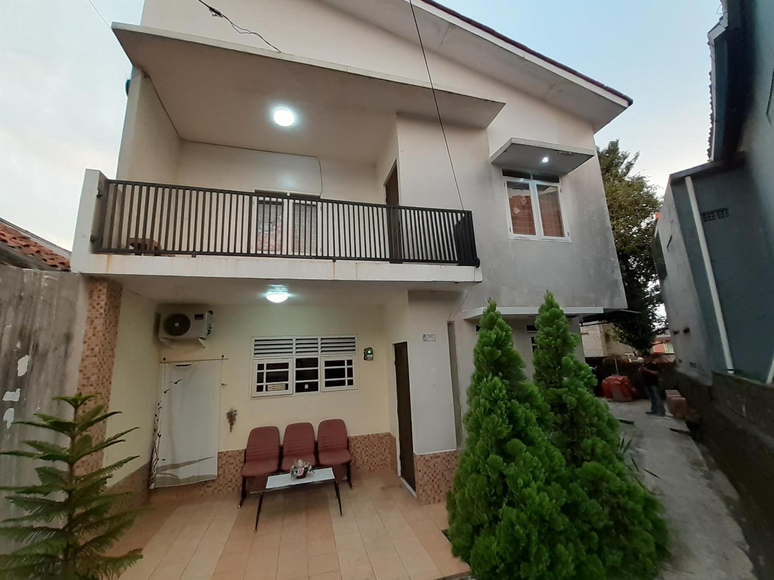 SPOT ON 3988 Kost Carmelia Baranangsiang Syariah 2/45