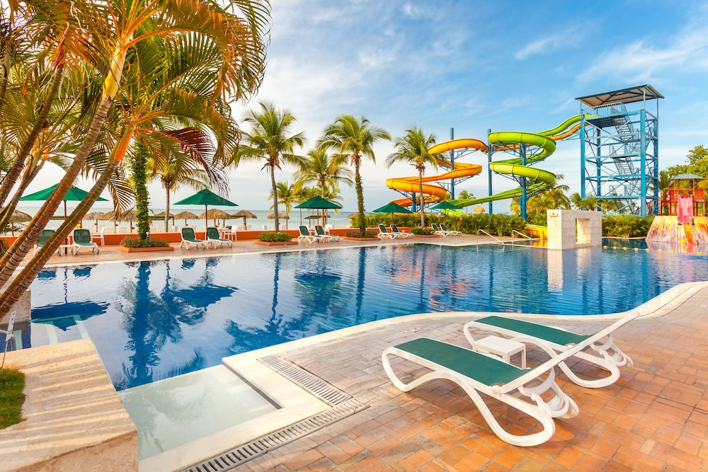 Grand Decameron Panama, A Trademark All Inclusive Resort 8/70