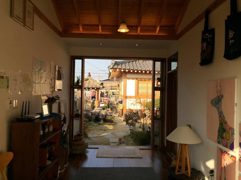 Dorandoran Guesthouse 35/47
