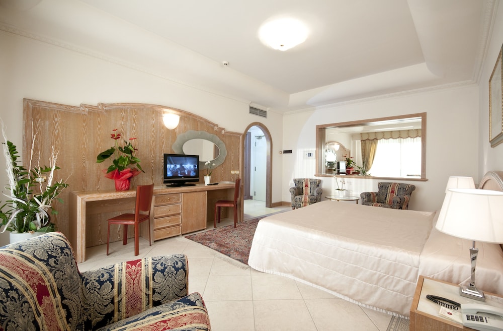 Grand Hotel Gallia 12/69