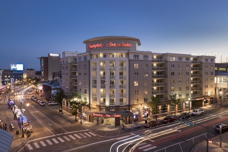 Hampton Inn Suites Memphis Beale Street 1/21