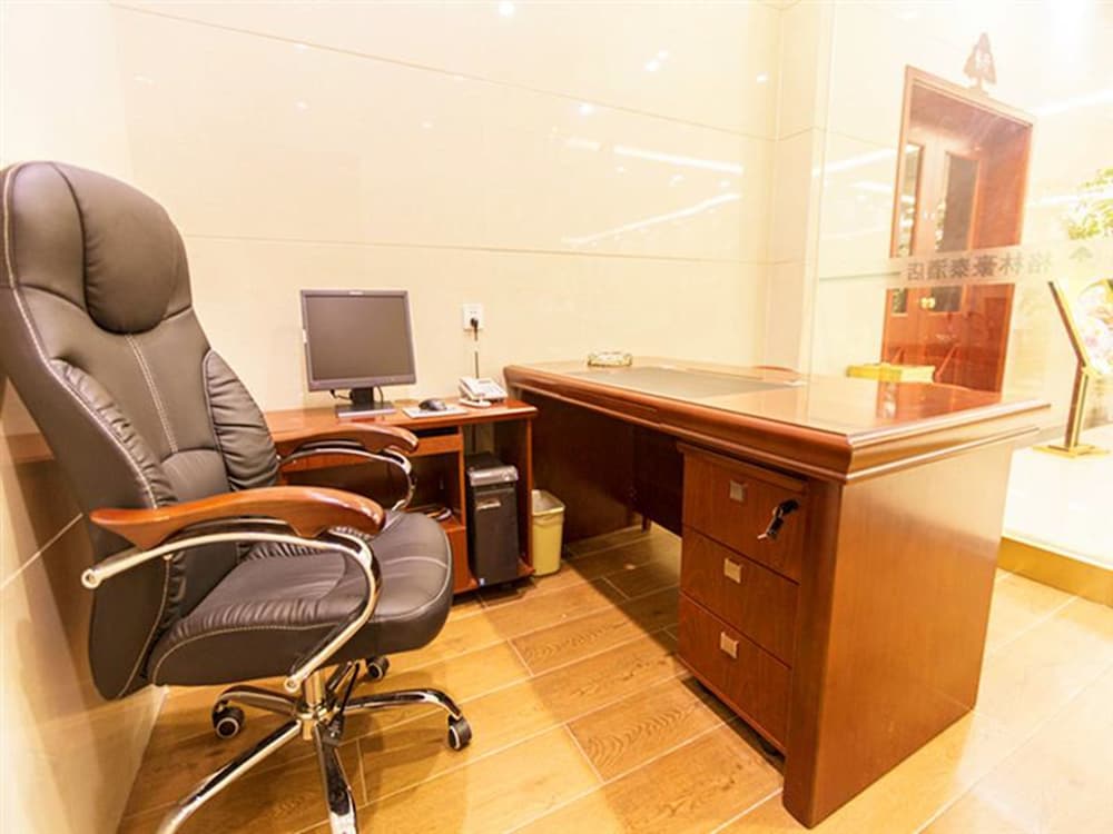 GREENTREE INN XUZHOU HIGH SPEED RAILWAY ZHANQIAN SQUARE HOTEL 33/39