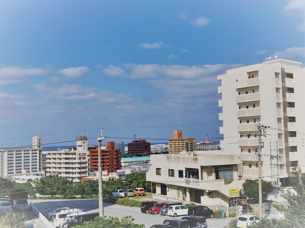 Sunset Hills Inn Naha 6/50