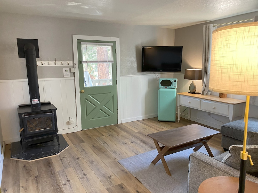 Cinnamon Bear Inn 71/80