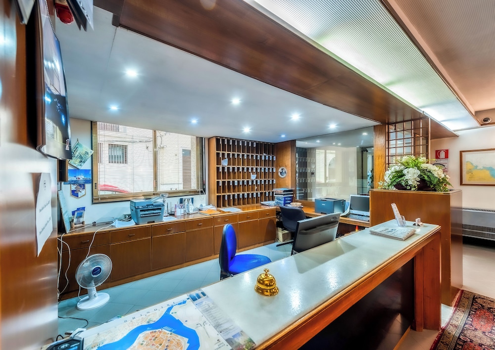 Hotel Barsotti 32/45