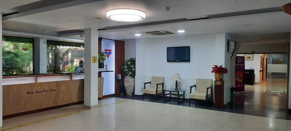 Ymca Tourist Hostel 37/43