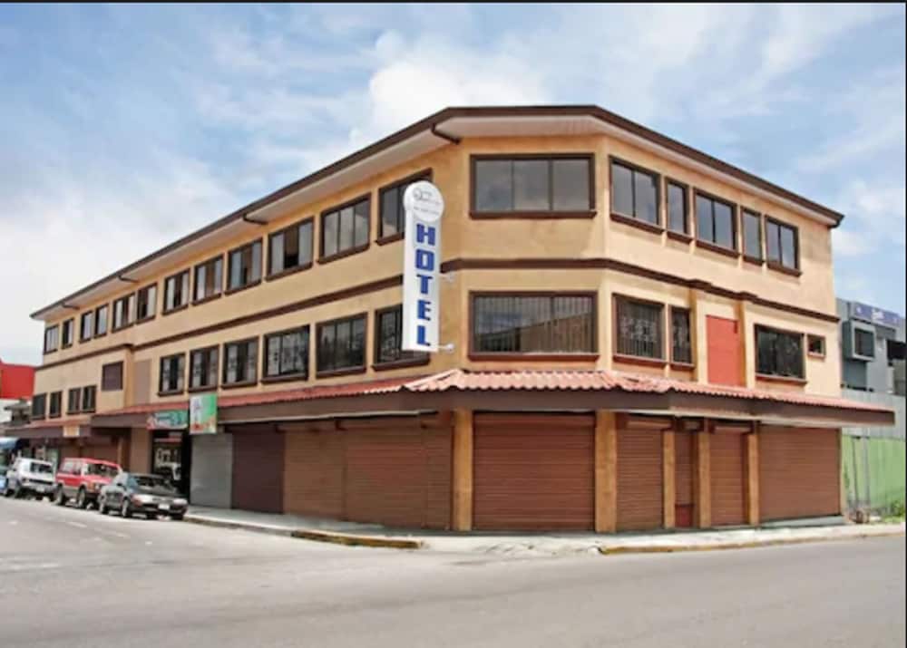 Hotel Quinta Avenida 3/56