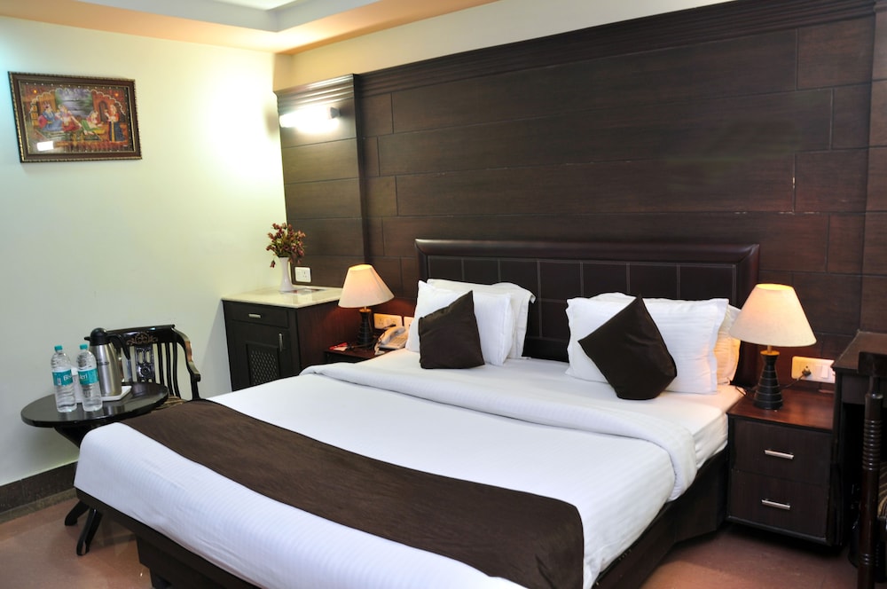 SUN HOTEL AGRA 22/50