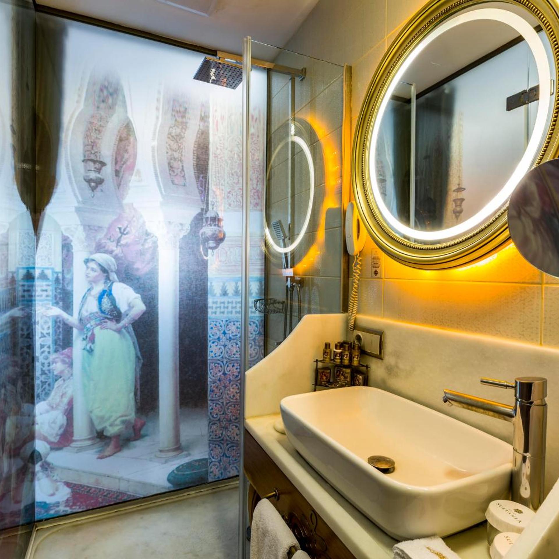 غرفة بسرير مزدوج مع سرير إضافي، Hotel Sultania Boutique Class 8/8