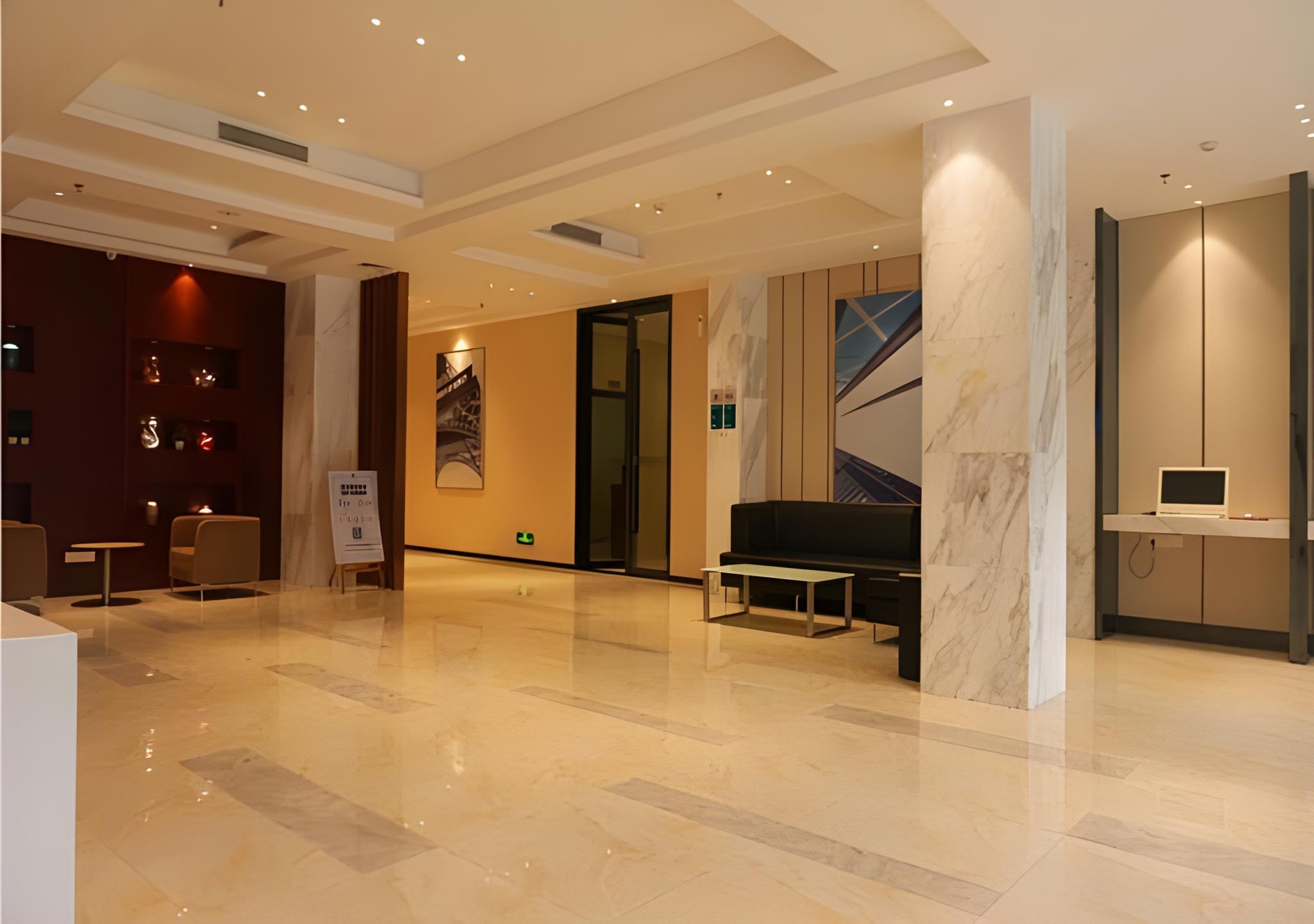 City Comfort Inn (Zhanjiang Middle Renmin Avenue Dingsheng Square) 14/50