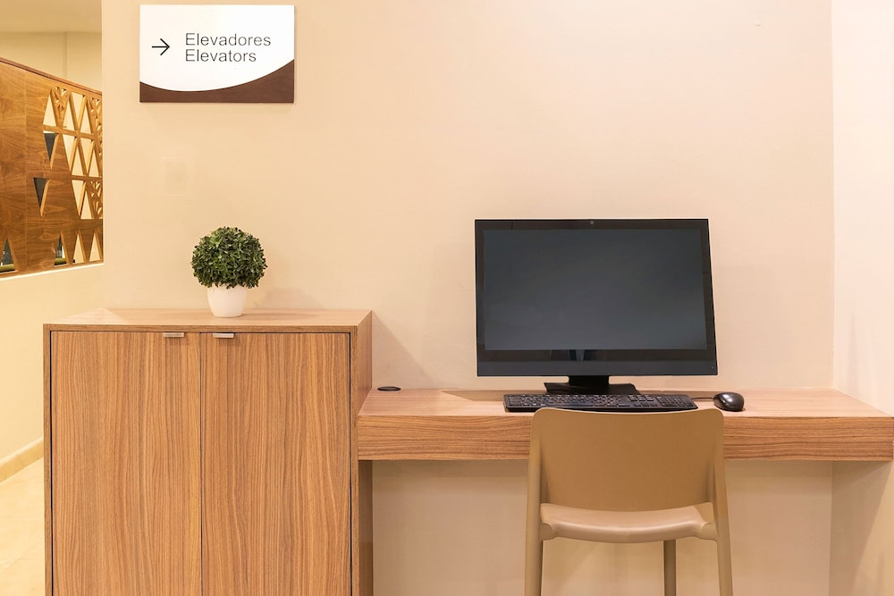 Fairfield Inn By Marriott Los Cabos 43/48