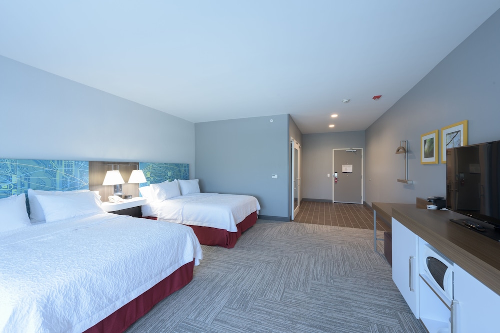 Hampton Inn Buffalo-Hamburg 11/25