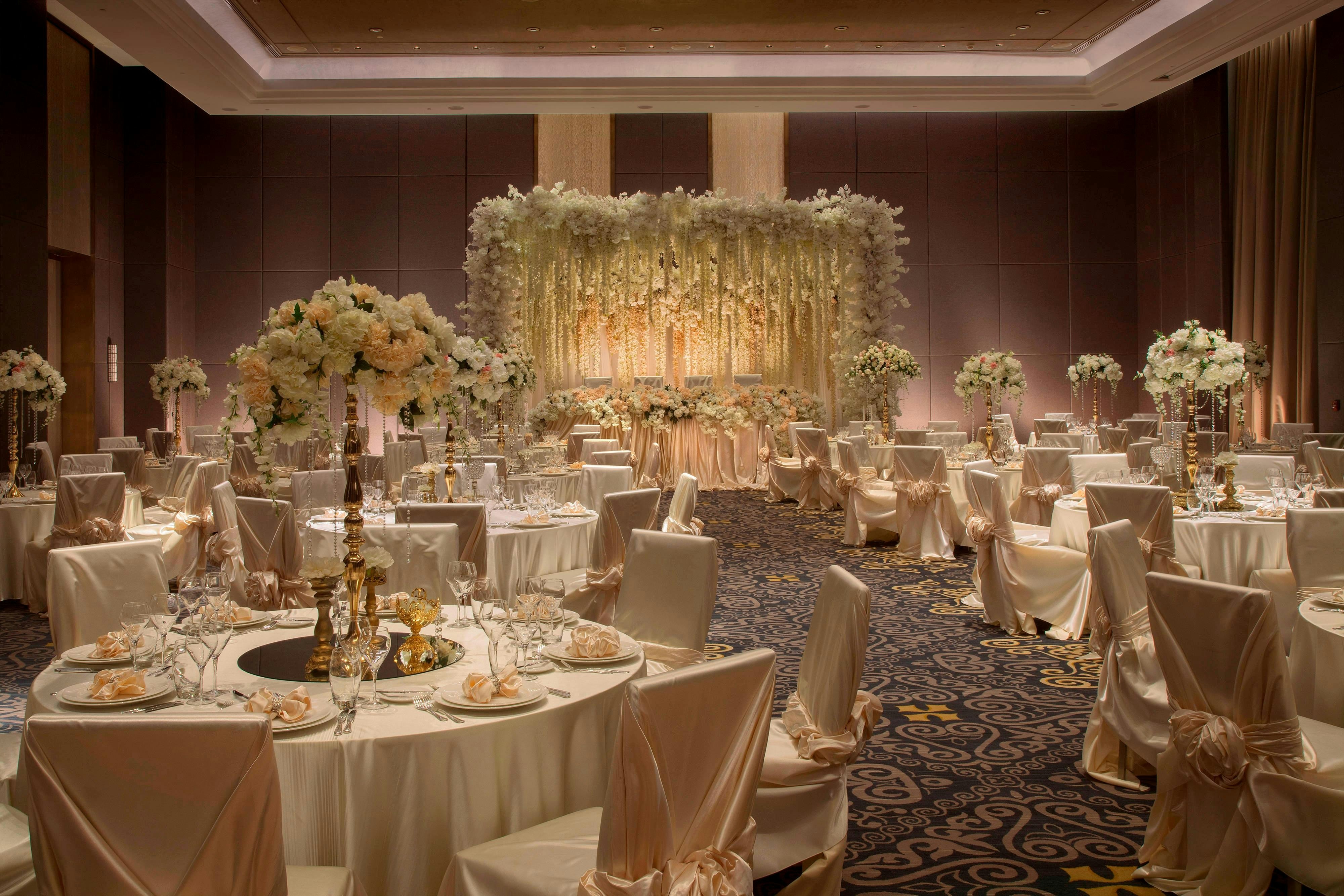 THE ST. REGIS ASTANA 51/62