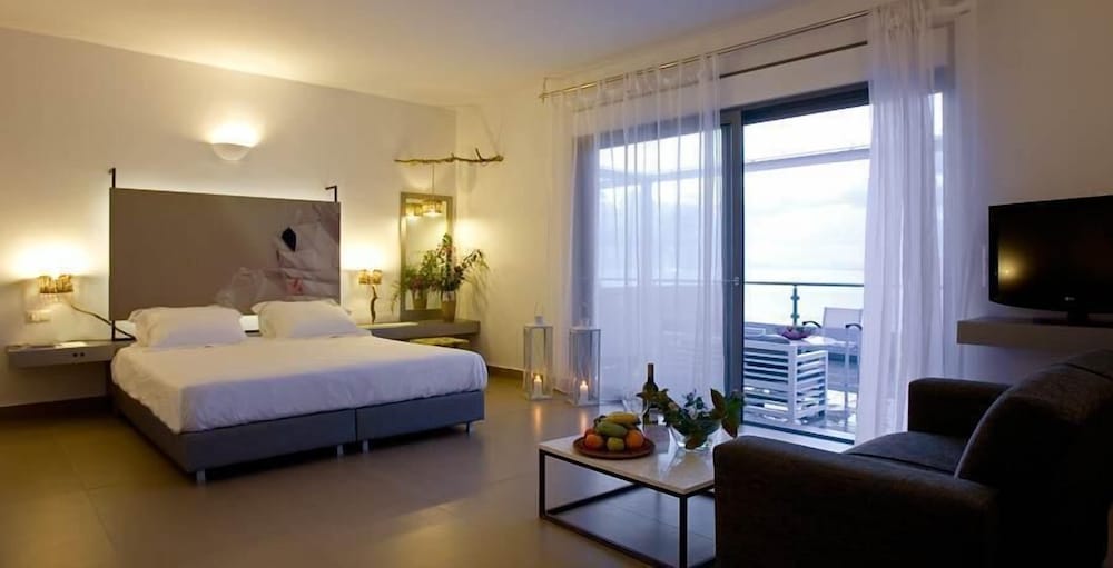 Mare Dei Suites 14/73