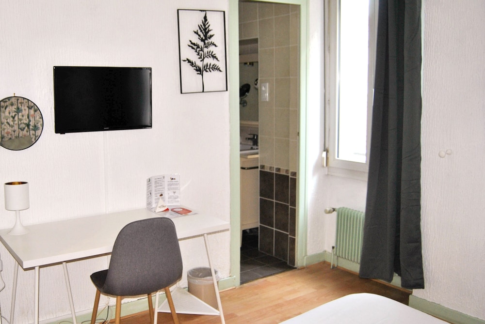 HOTEL LE THUROT 30/50