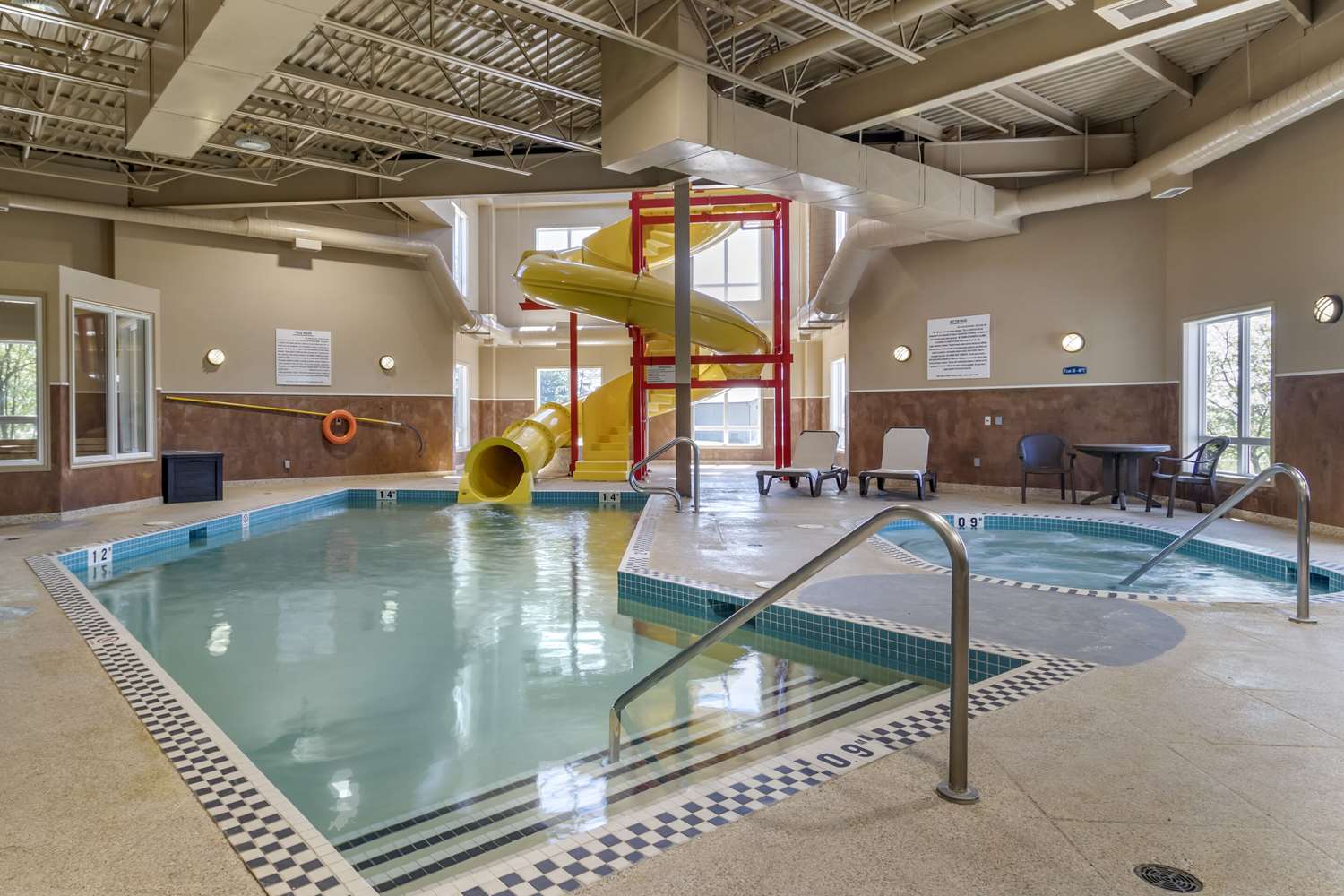 Quality Inn & Suites Rimbey 12/26