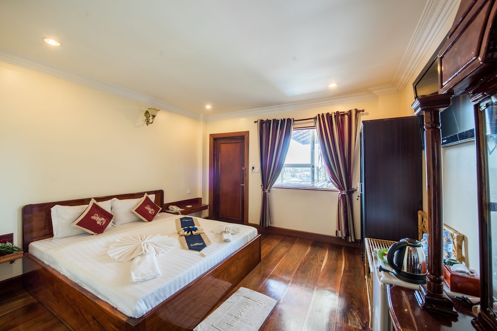 Seng Hout Hotel 38/53