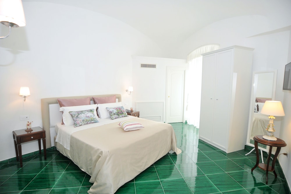 Core Amalfitano City Suites 13/39