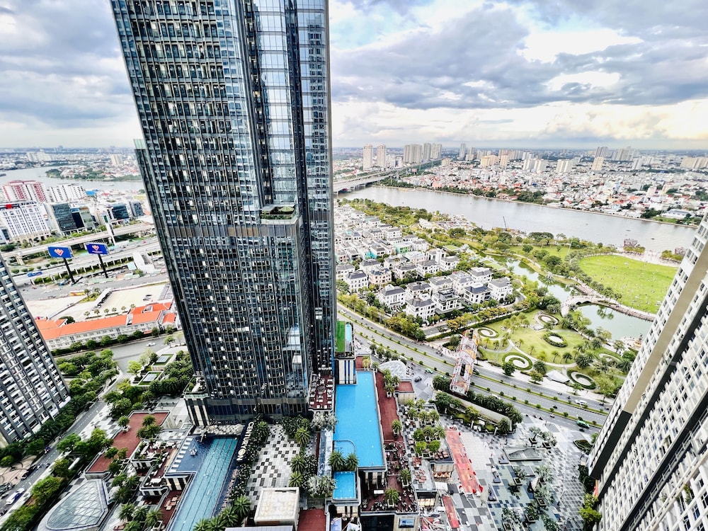 Homes By Christine Vinhomes Central Park 3/50