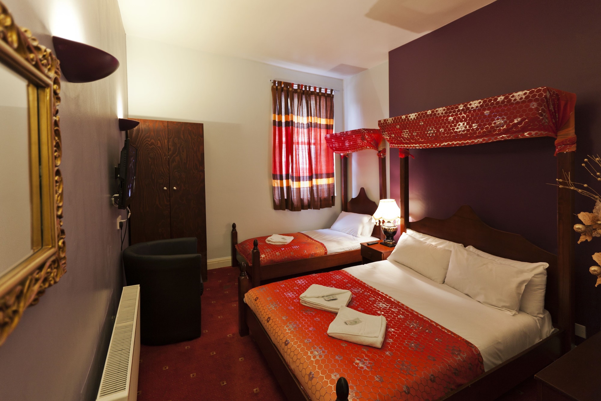 ROOM, TRIPLE