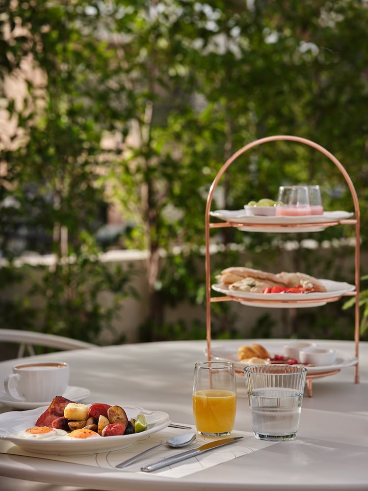 Domus Blanc Boutique Hotel 29/60