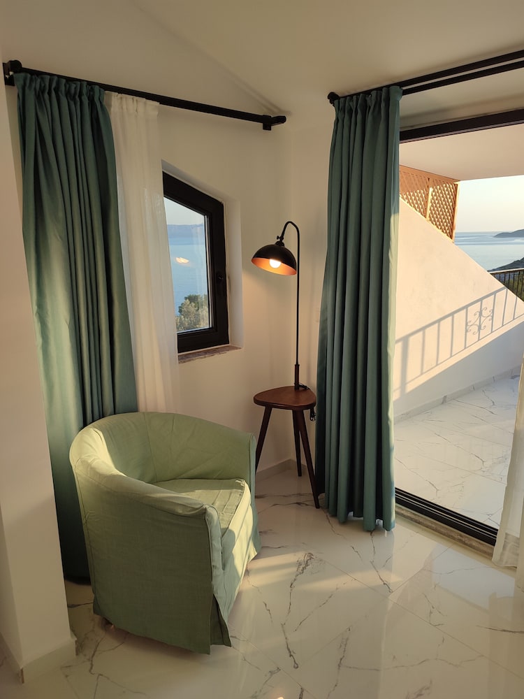 Payam Hotel 35/50