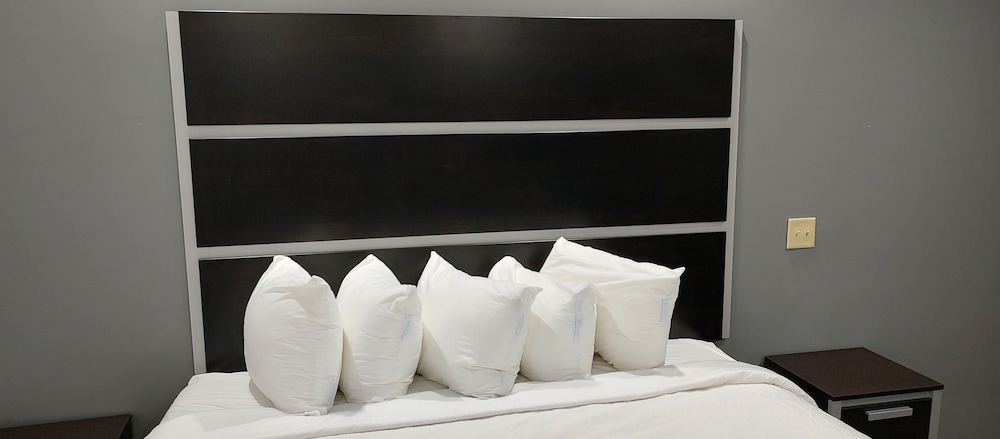 Sonesta Essential Savannah 19/50
