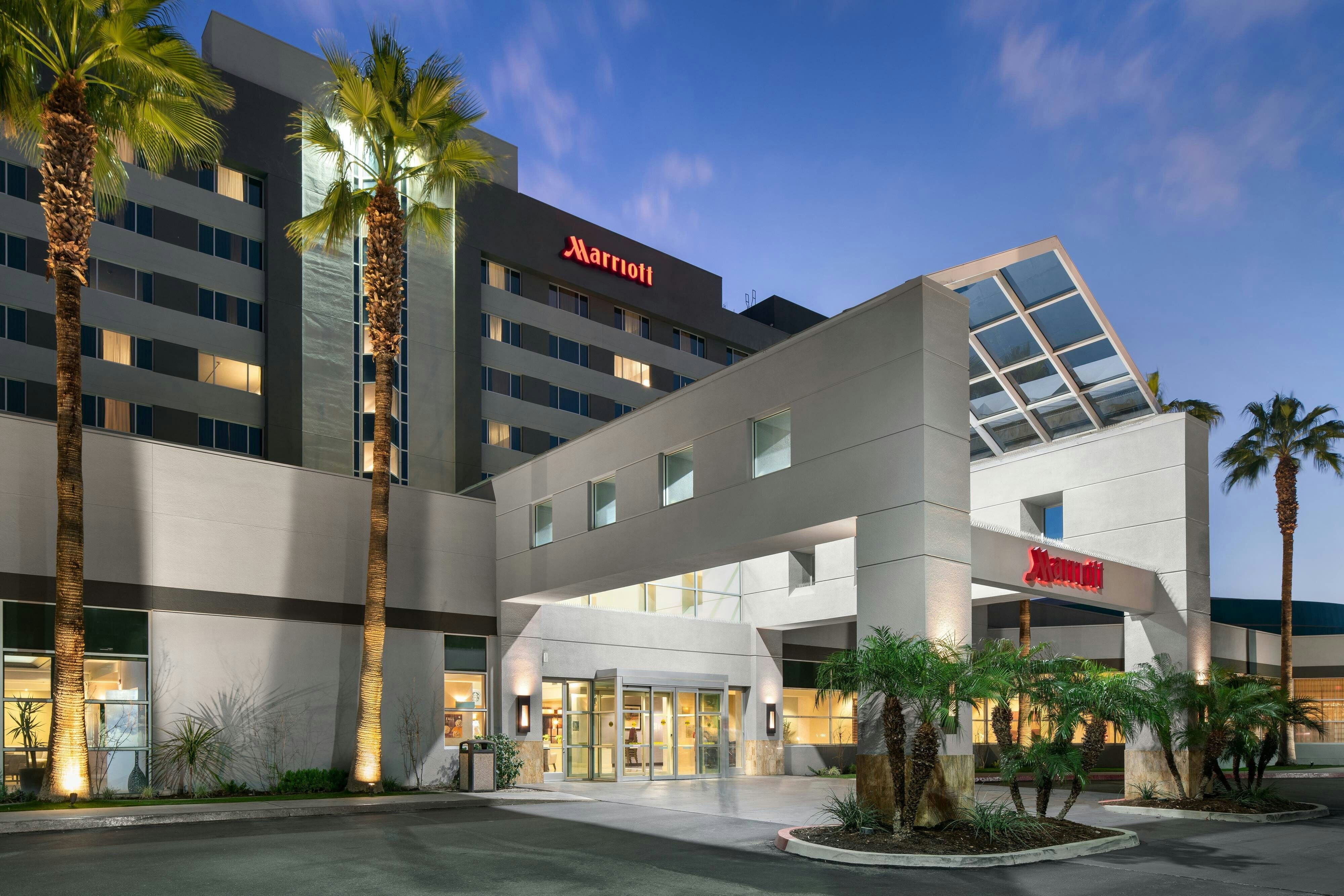 Bakersfield Marriott At the Convention Center 14/15