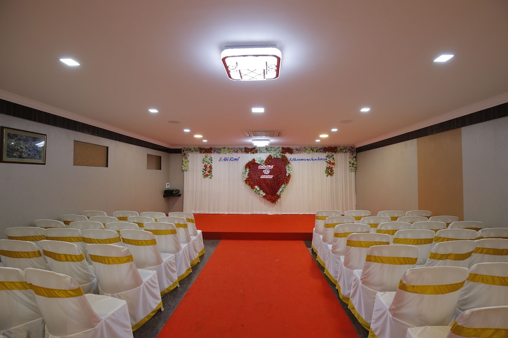 Hotel Sree Devi 26/29