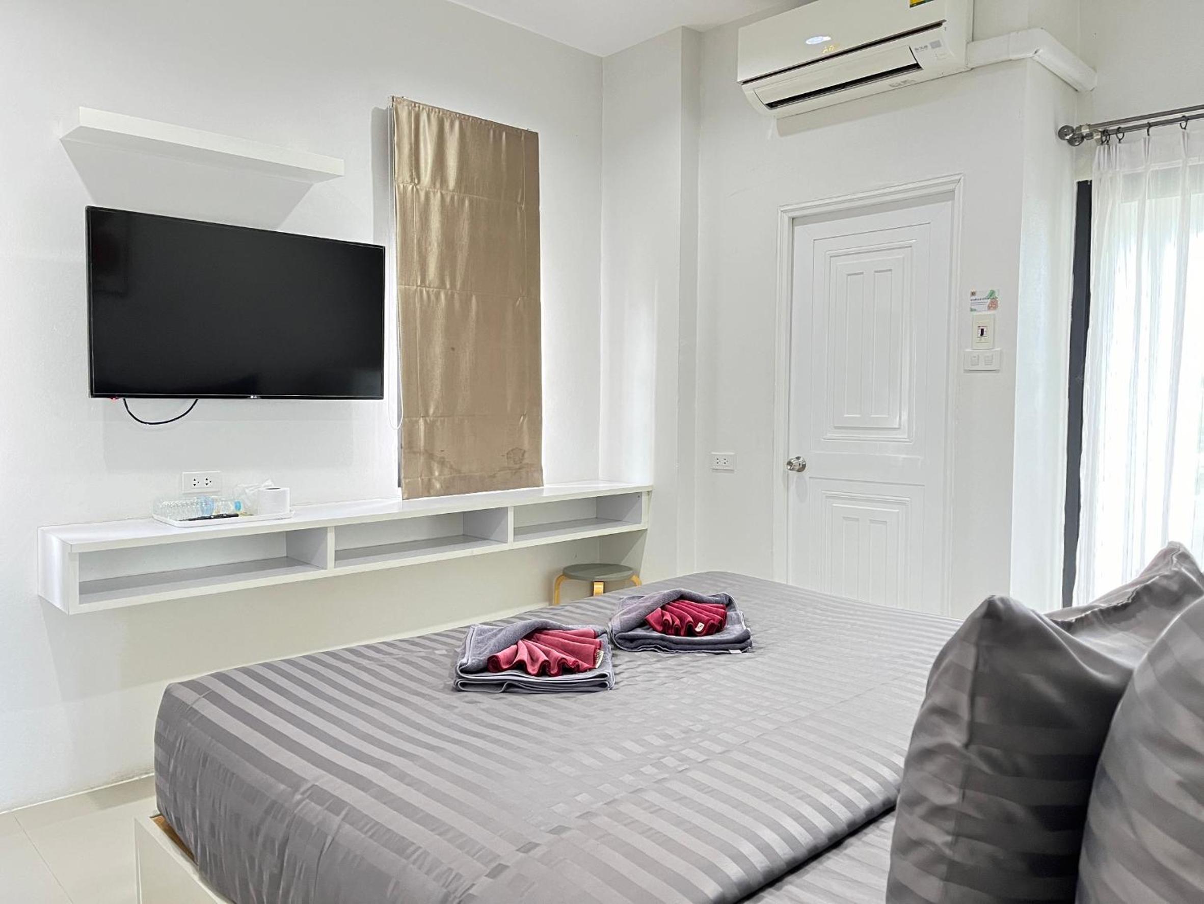 Thegun Hotel 45/56