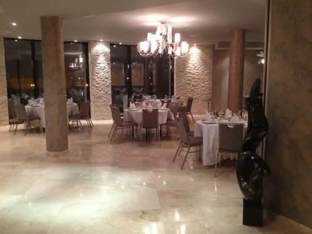 Eden Bel Abbes 30/38