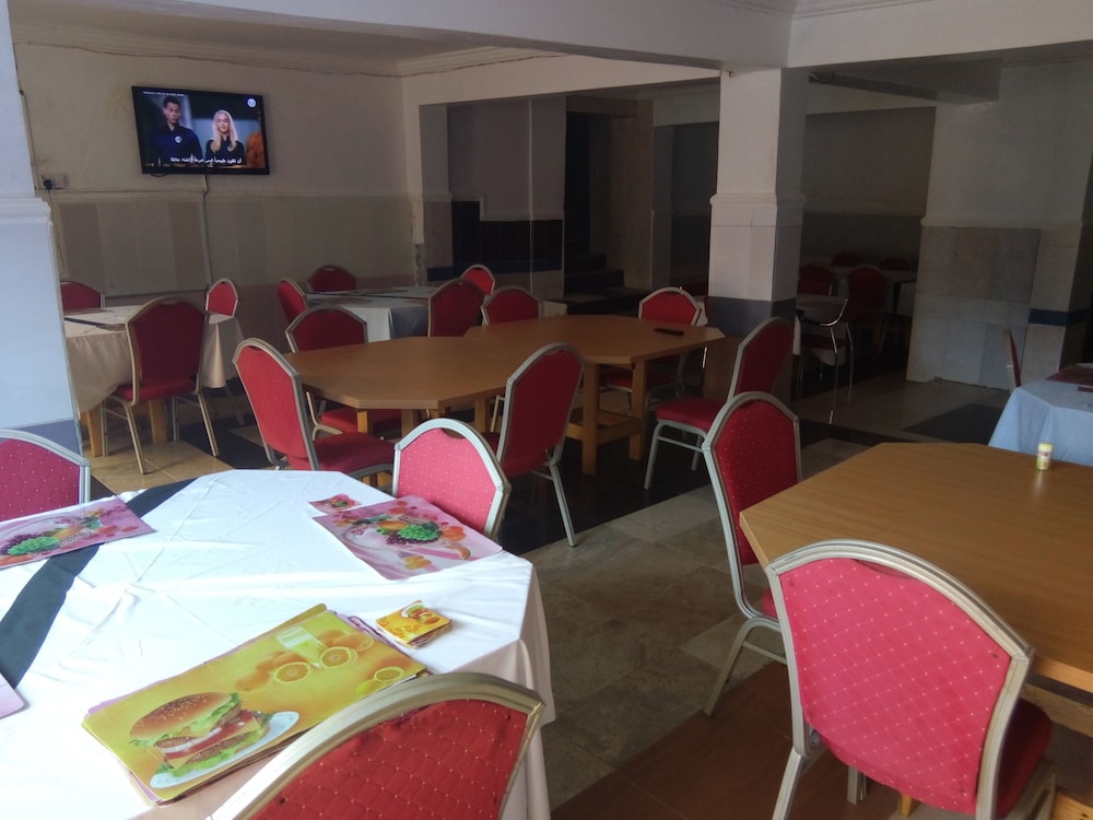 E-Class Resorts 18/21