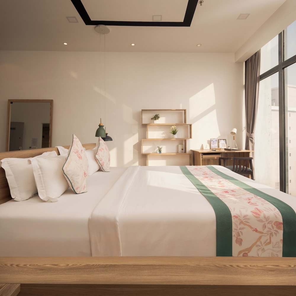 The Snowbell Hotel 10/50