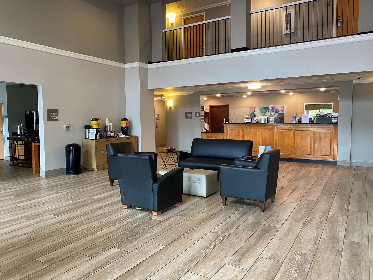 Best Western Windsor Inn & Suites 1/5