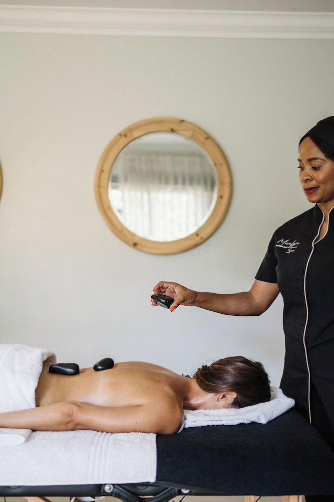 Menlyn Boutique Hotel 11/76