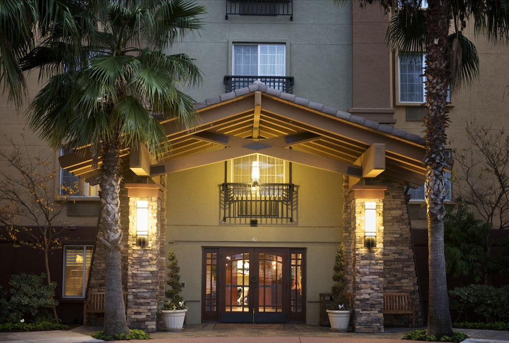 Larkspur Landing Extended Stay Suites South San Francisco 1/57