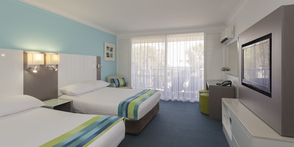 SEA WORLD RESORT 18/50