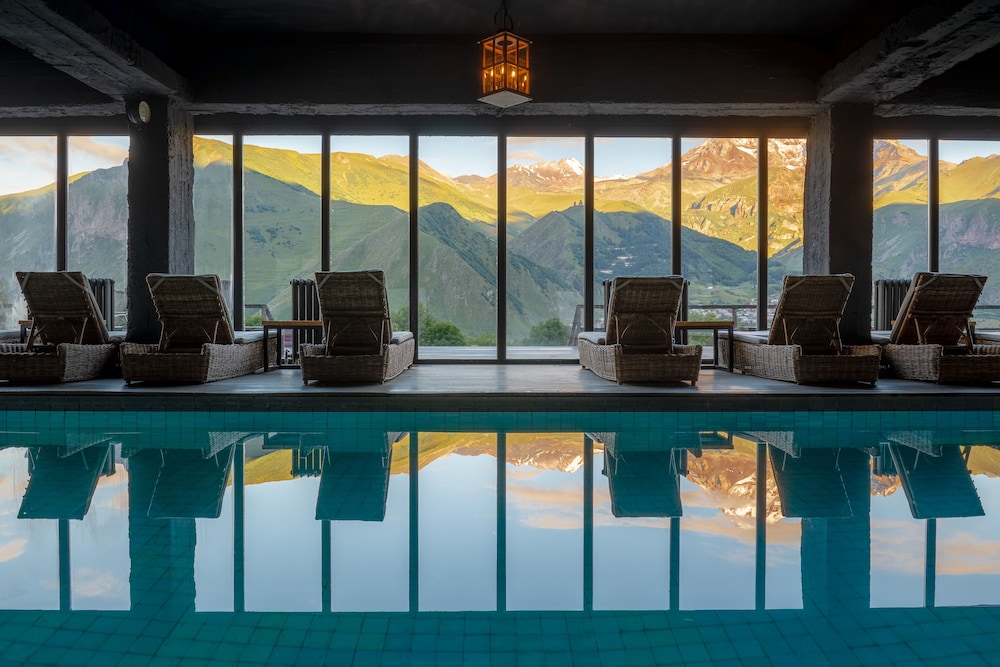 Rooms Hotel Kazbegi 4/55
