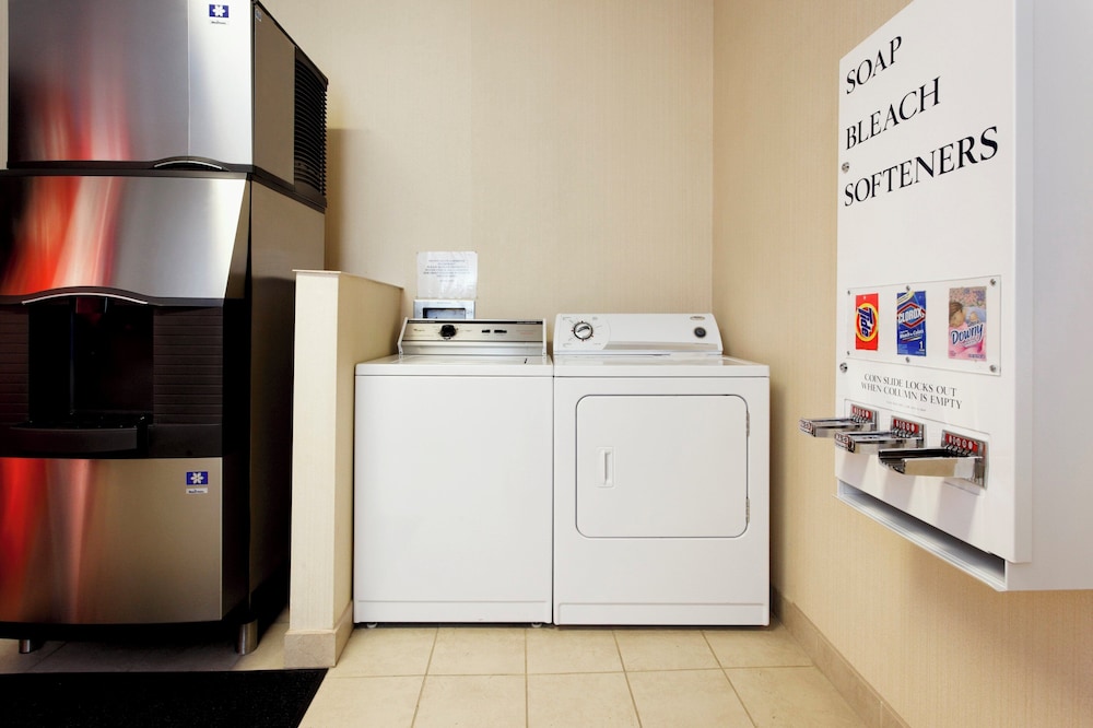Holiday Inn Express Hotel And Suites Burleson Ft Worth 19/65