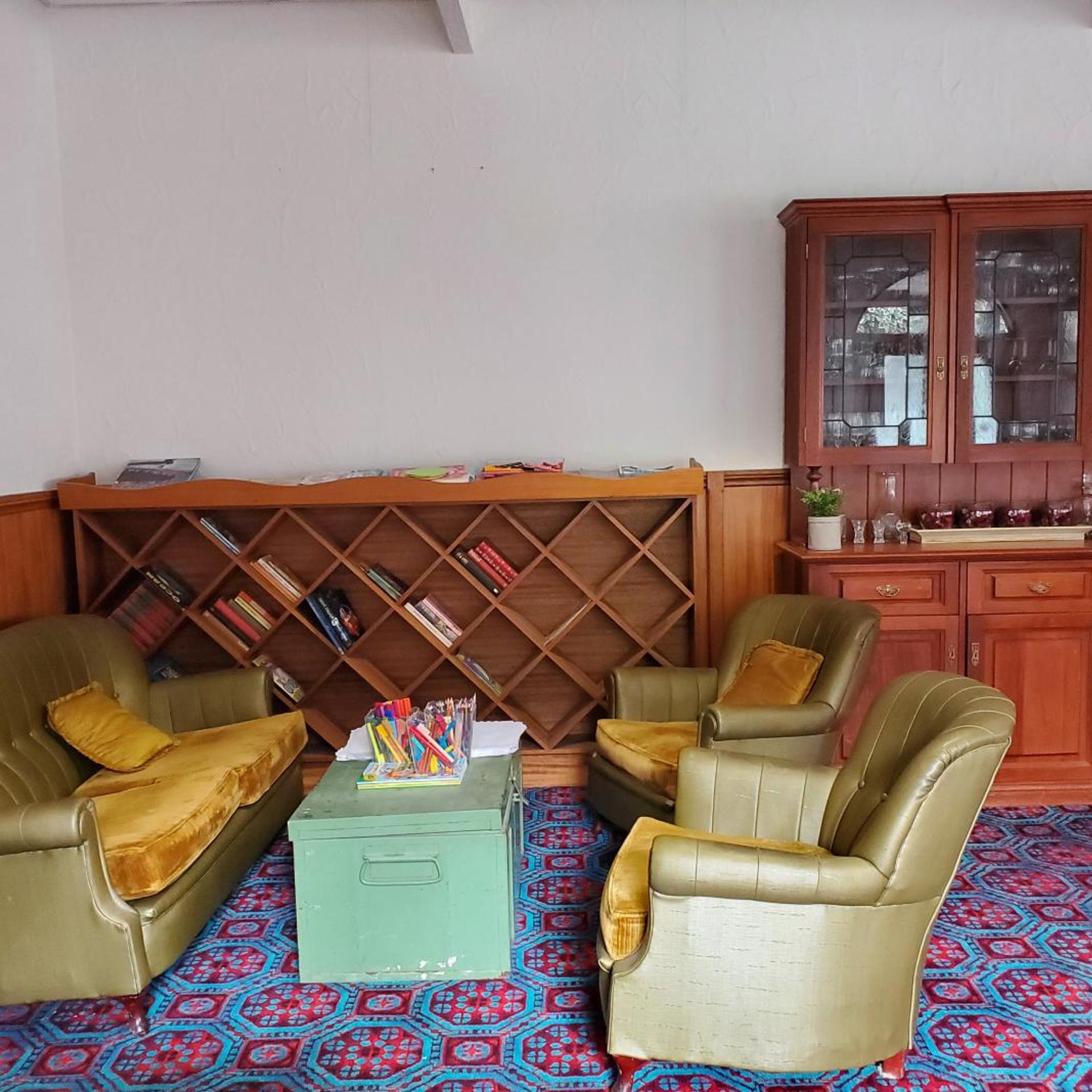 Sandors Motor Inn 24/50