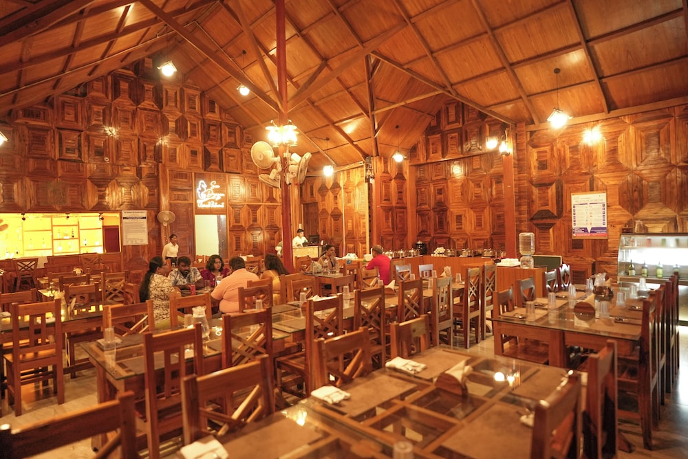 restaurant cafeteria