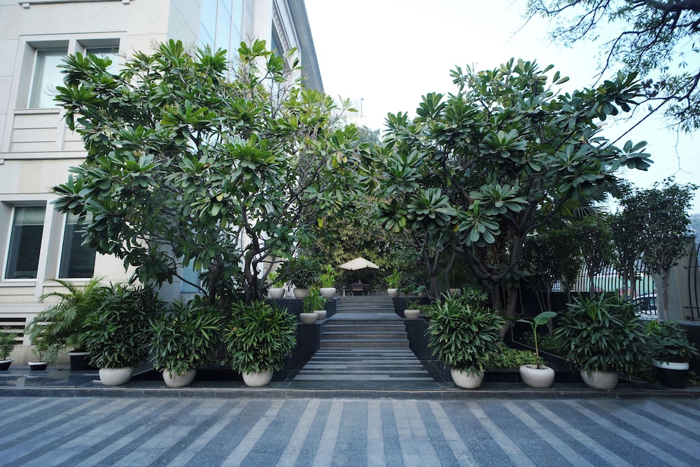 The Muse Sarovar Portico, Nehru Place 39/42