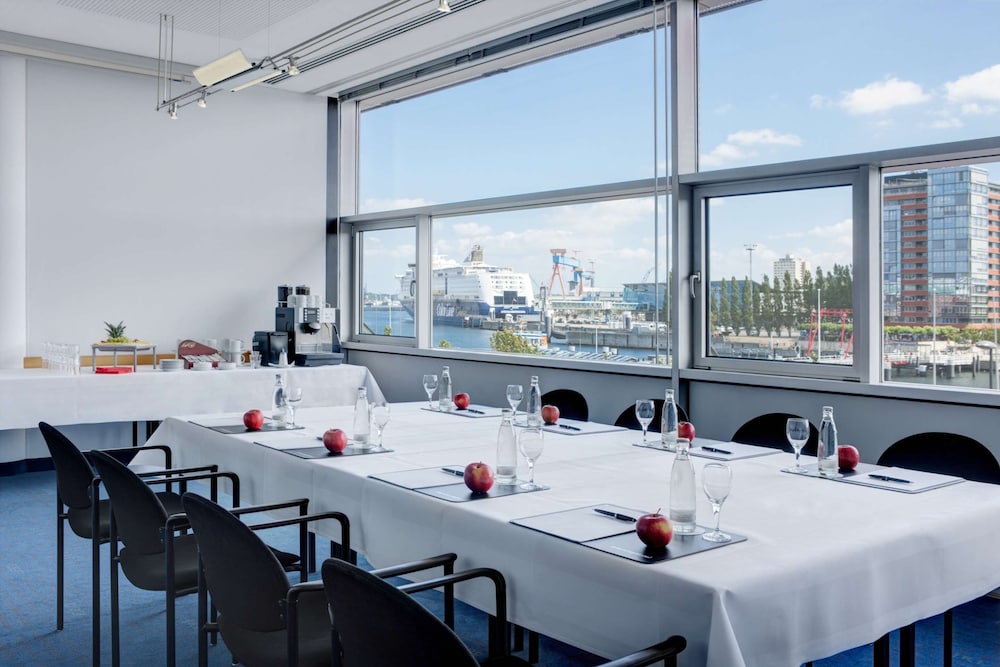 InterCityHotel Kiel 24/40
