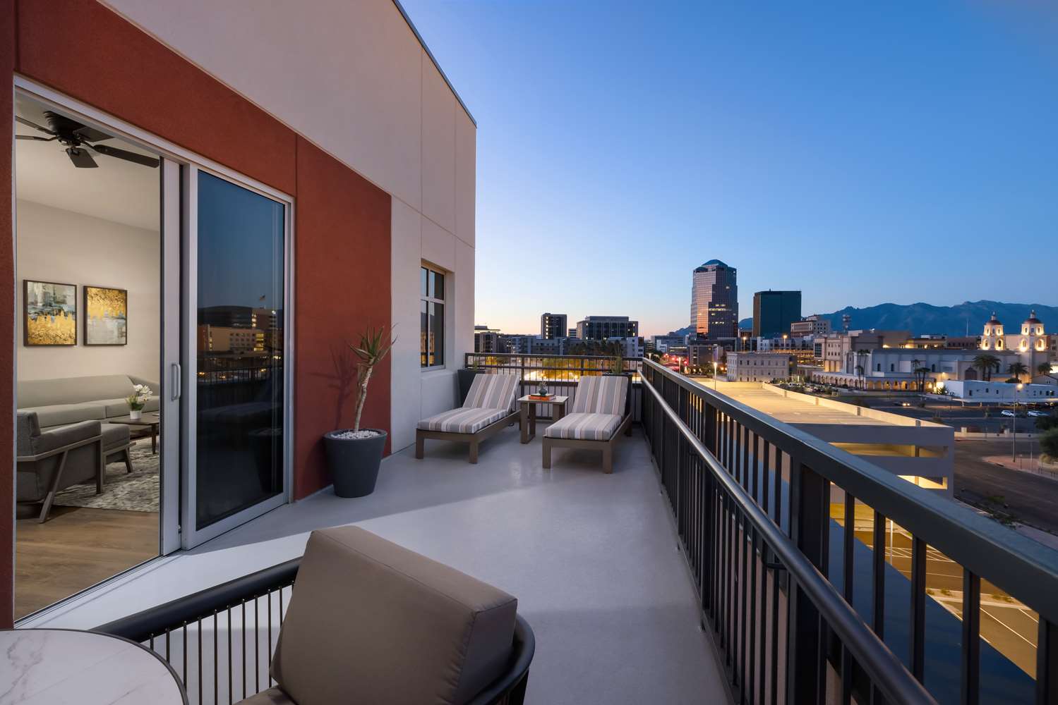 Doubletree By Hilton Tucson Downtown Convention Center 4/30