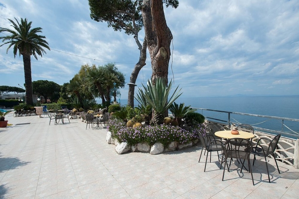 Hotel Terme Beach Cristallo Palace 42/50