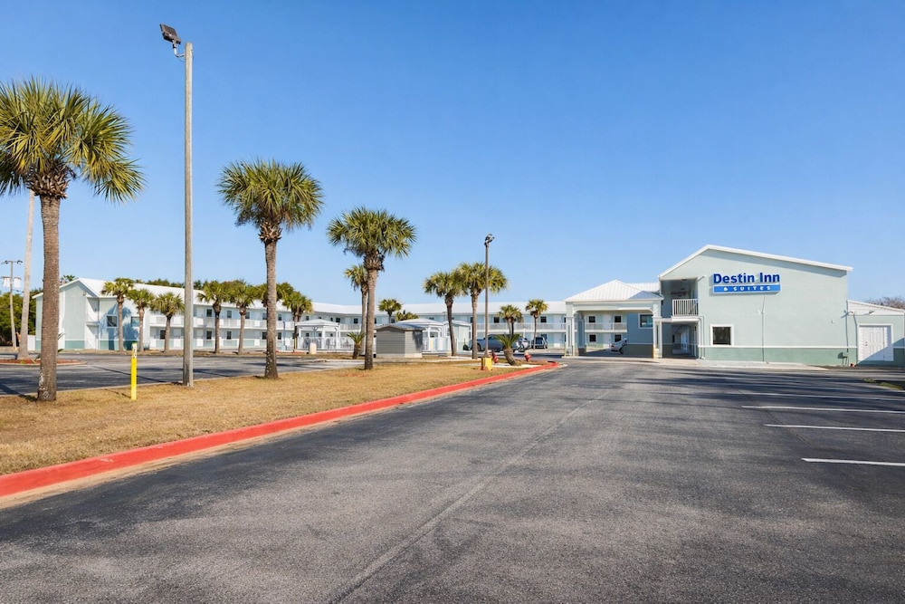 Destin Inn And Suites 51/57