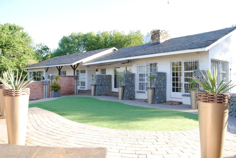BandB Sandton 13/16